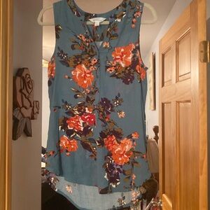 Beautiful Market & Spruce (Stitch Fix)  sleeveless floral blouse size large.